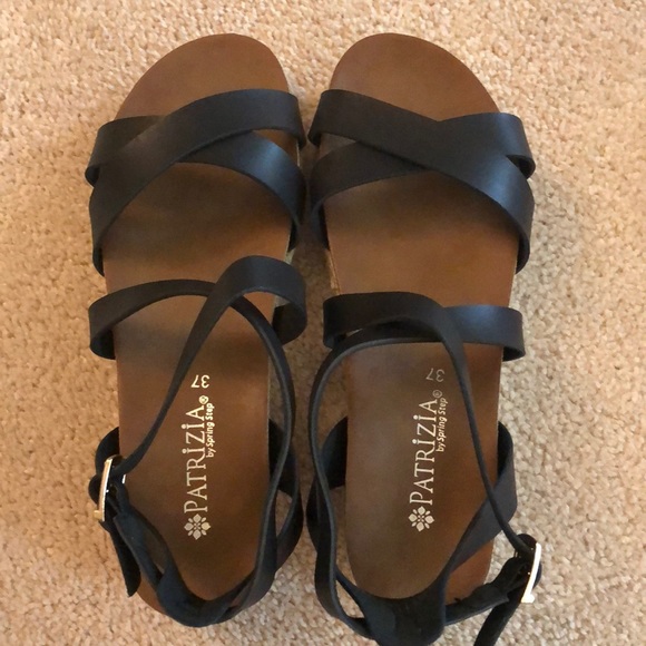 Patrizia Kallia Sandals, size 6 1/2-7, BNIB - Picture 5 of 8